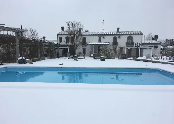 Отель Bonello *